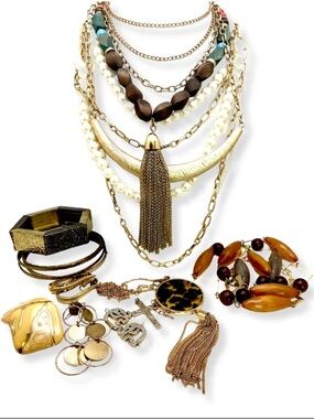 Fashion Costume 16pc Gold Tone Jewelry Bracelet Earrings Necklace Mixed Lot